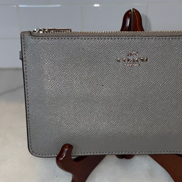 Coach Wristlet Bag Purse Leather Cross Grain Clutch Wallet - Picture 2 of 16